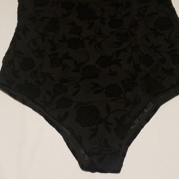 Torrid 3X Black Roses Velvet & Mesh Bodysuit - Picture 6 of 11